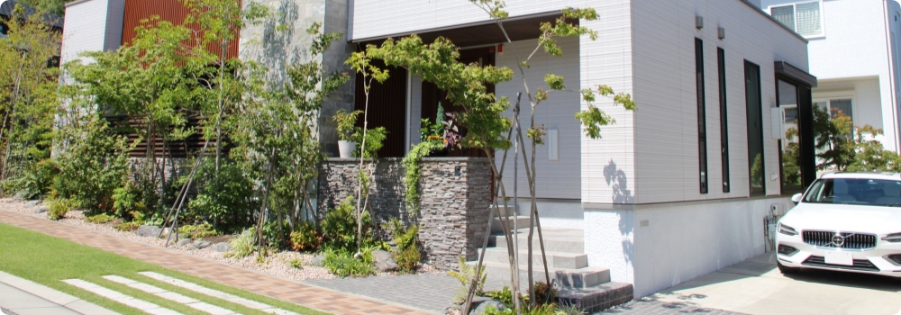 外構　カーポート　玄関